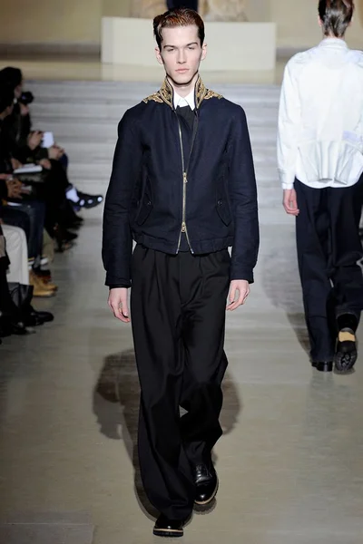 Look 45